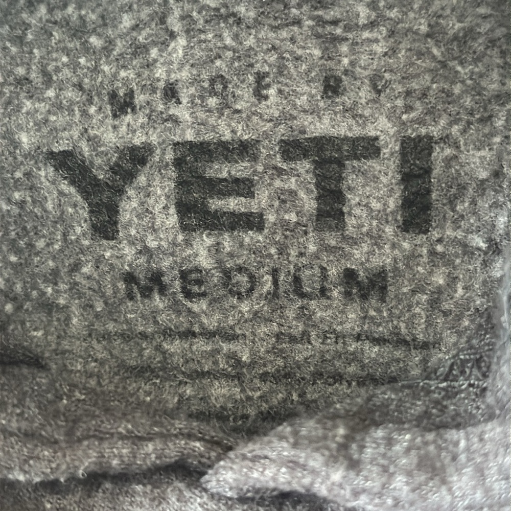 YETI Charcoal Gray Fleece Hoodie with Teal Logo Size Medium - Picture 6 of 7